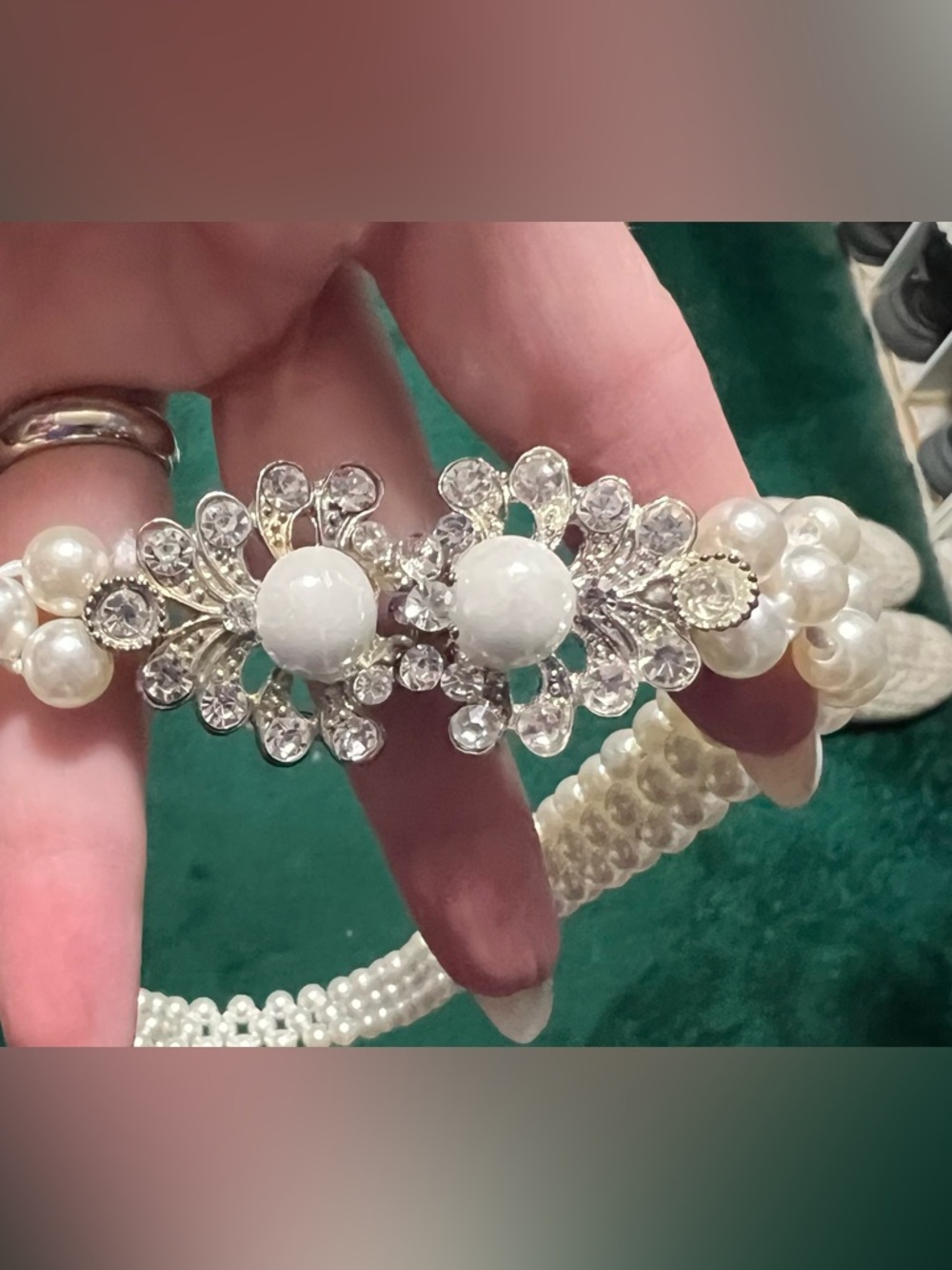 Pearl and Crystal Floral stretchy belt